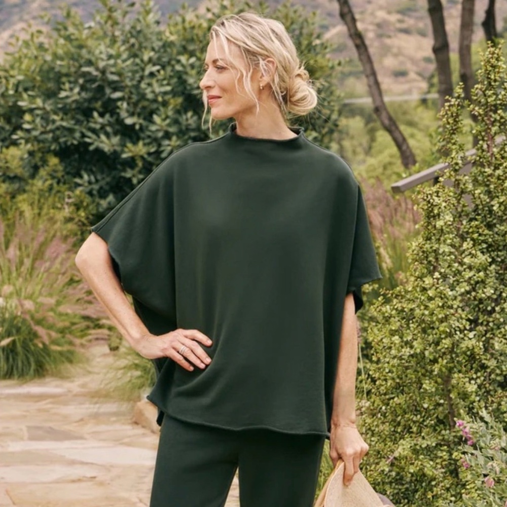Frank & Eileen Audrey Funnel Neck Capelet *Green OS